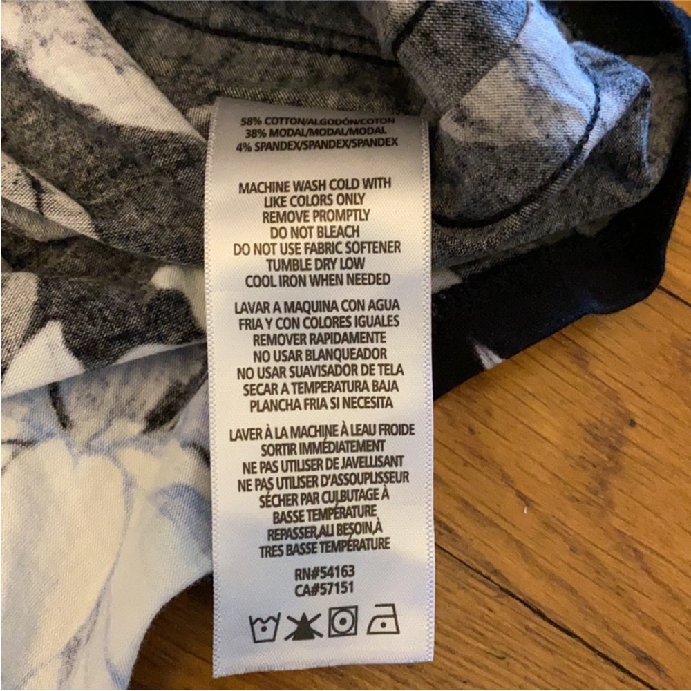 Calvin Klein performance floral cropped hoodie - Picture 3 of 3